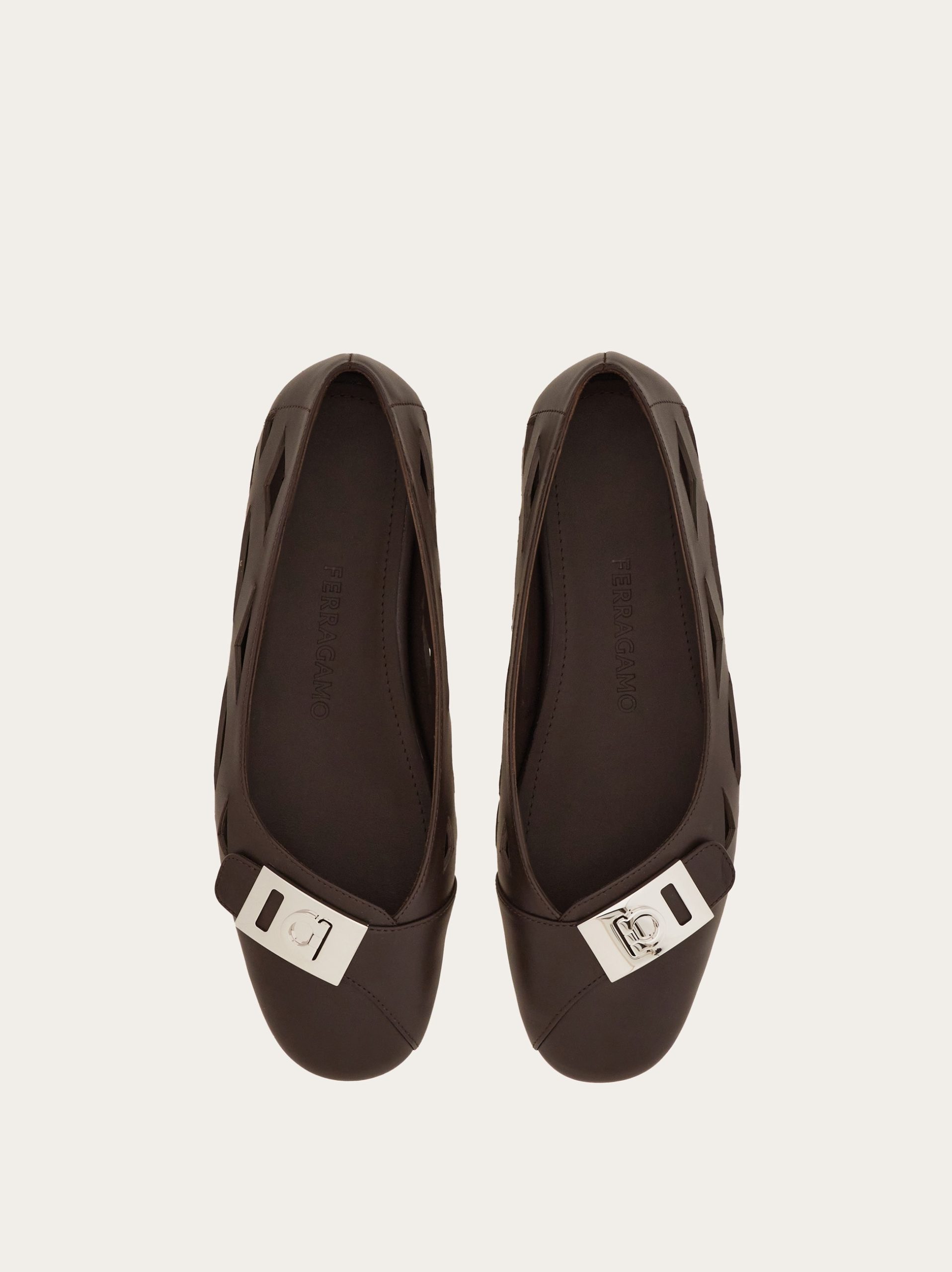 Ferragamo Hug buckle ballet flat - Image 3